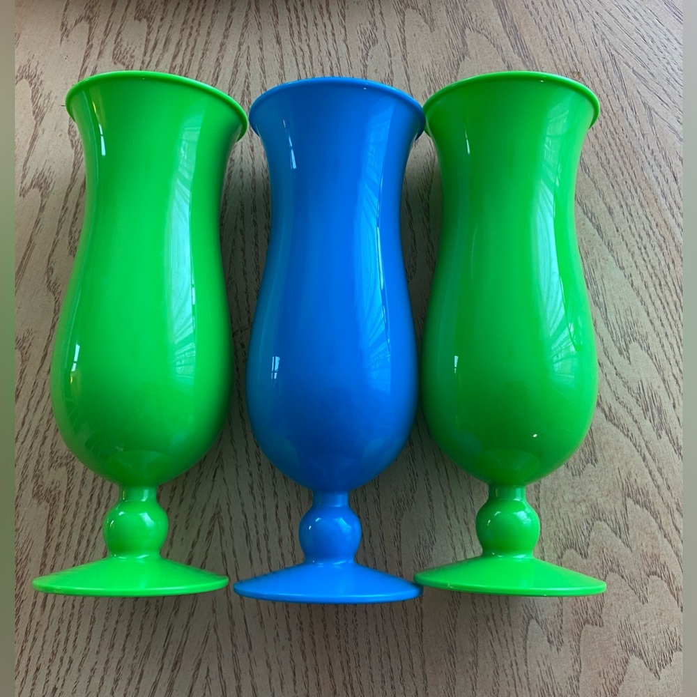 *Sold*

Plastic Hurricane cups, set of 3